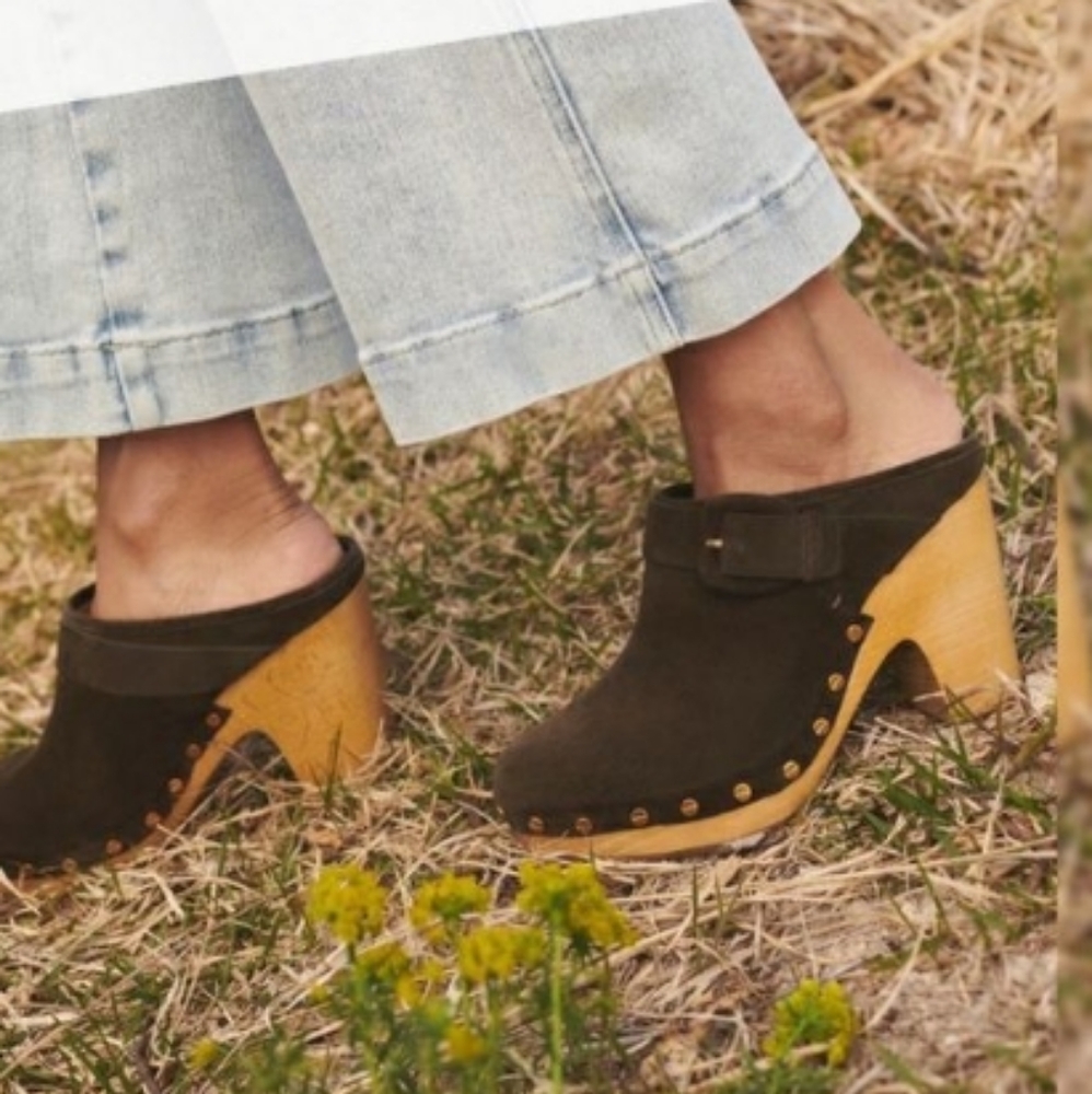 Veronica Beard Dacey heeled mules clogs